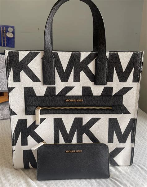 Michael Kors Kenly Large NS Tote Satchel Black MK Graphic 